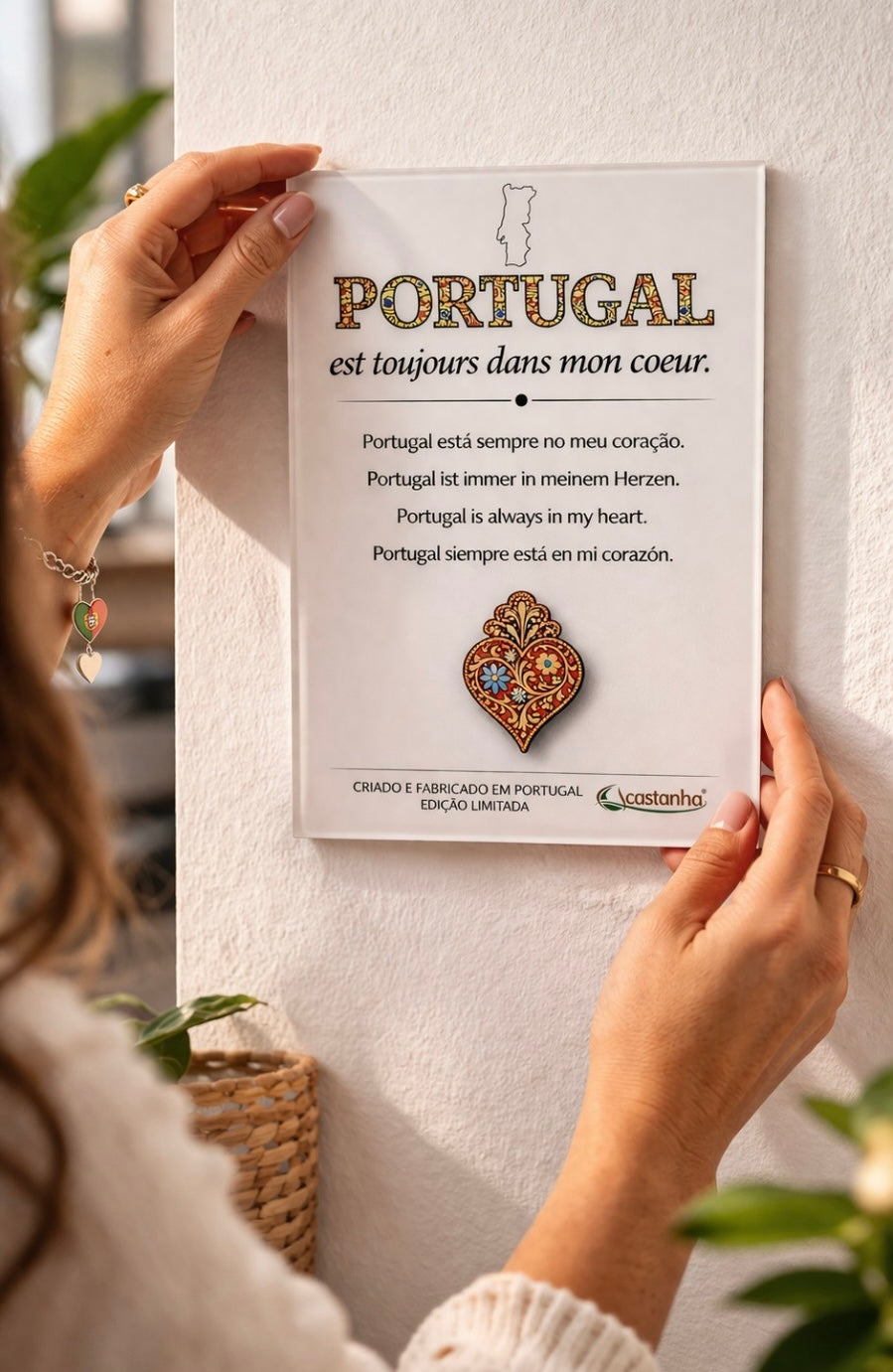 Placa Decorativa em Acrílico - Portugal est toujours dans mon coeur | Presente Premium